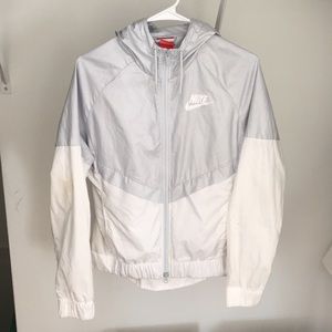 Women’s Nike Windbreaker Jacket